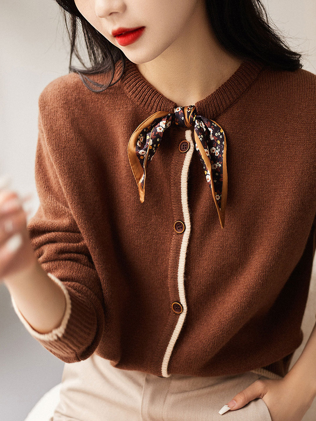 Aurora™ - Vintage Crew Neck knitted Cardigan